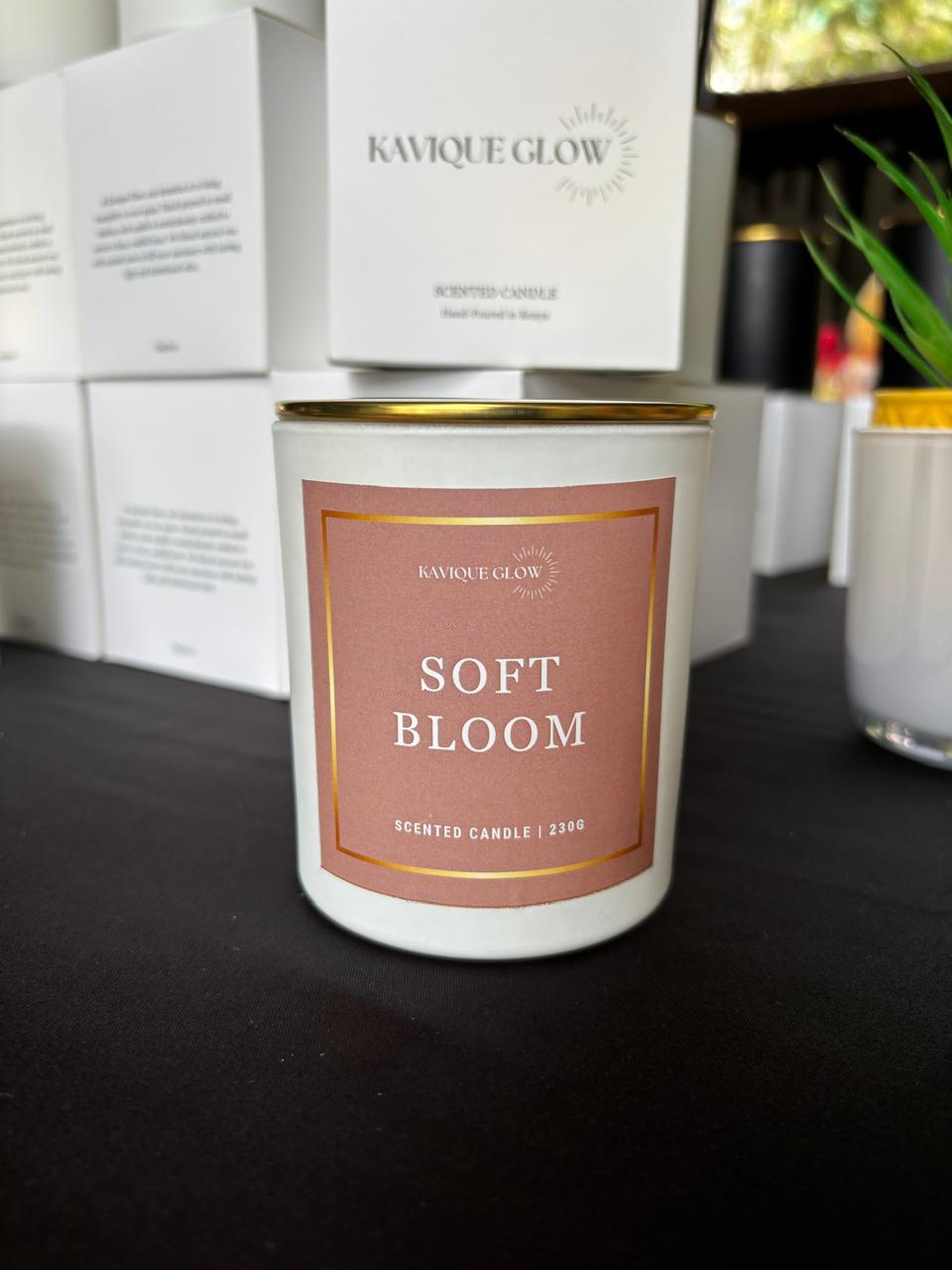 Soft Bloom Candle